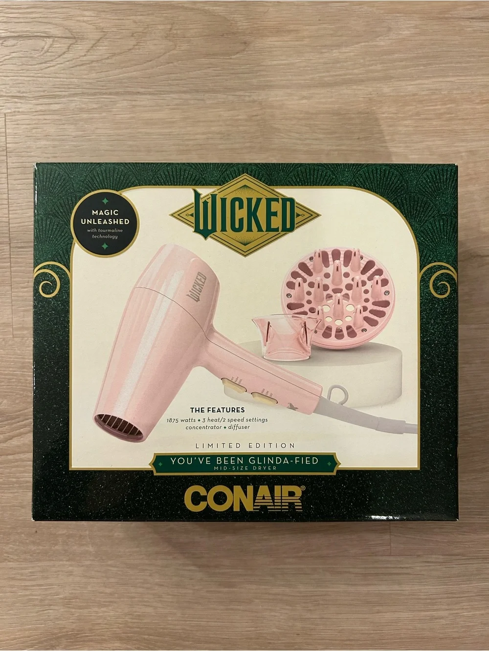 Glinda Ariana Grande Limited Edition Blow Dryer Conair Wicked Pink Tourmaline
